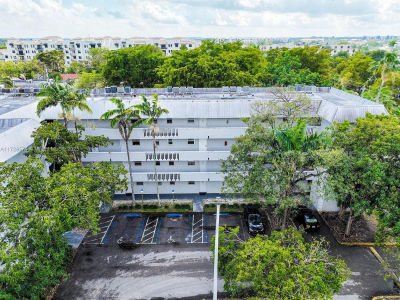 17255 SW 95th Ave APT 161 Palmetto Bay, FL 33157