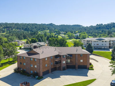 4215 Fairway Hills Dr APT 204 Rapid City, SD 57702