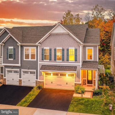 18260 Moss Garden Rd Dumfries, VA 22026