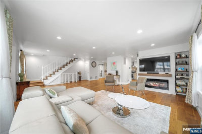 322 E Midland Ave Paramus, NJ 07652