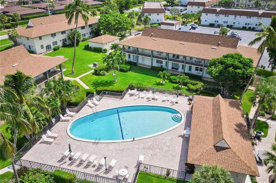 235 Seaview Ct APT B2 Marco Island, FL 34145