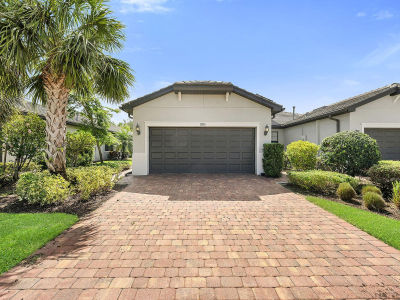7690 Jacaranda Ln Naples, FL 34114
