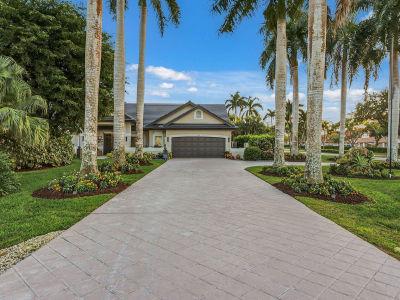 123 Newport Dr Naples, FL 34114