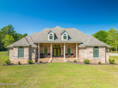 14231 Lumpkin Rd Gulfport, MS 39503