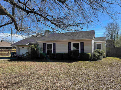 1207 W Sabine St Carthage, TX 75633