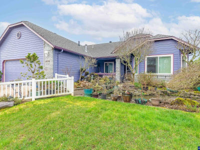 4414 Indian Earth Ave NE Salem, OR 97305