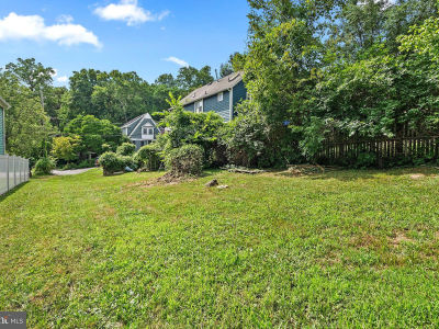 6411 83rd Pl Cabin John, MD 20818