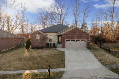 8126 Autumn Dr Georgetown, IN 47122