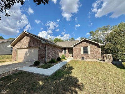 96 Kingswood Ct Greencastle, IN 46135