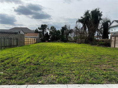 6220 Baccich St New Orleans, LA 70122