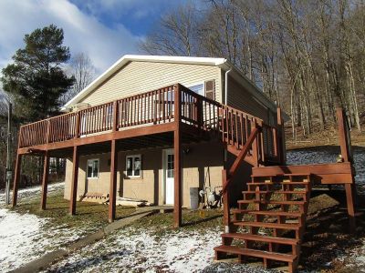 107 Taylor St Blossburg, PA 16912