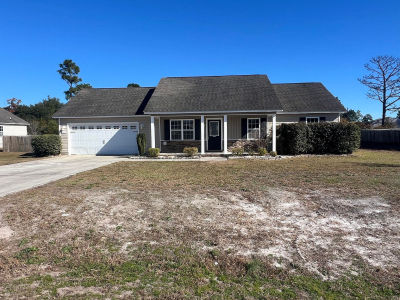 602 Parsley Dr Hubert, NC 28539