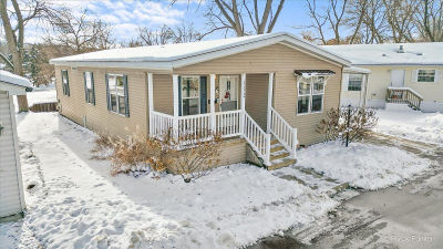 173 Northshore Rd Elgin, IL 60123