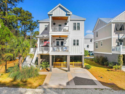 34 Lazy Hammock Trl Pawleys Island, SC 29585