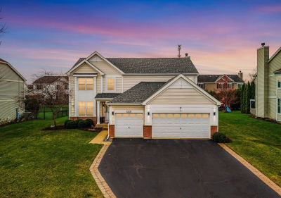 12221 Sinnett St Huntley, IL 60142