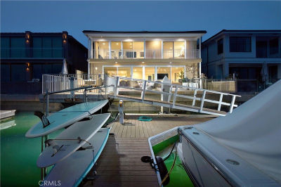 29 Linda Isle Newport Beach, CA 92660