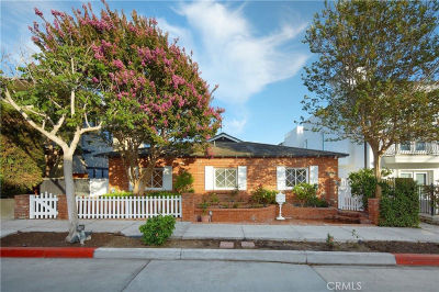 216 Poppy Ave Corona Del Mar, CA 92625