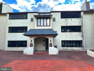 143 Centura Cherry Hill, NJ 08003