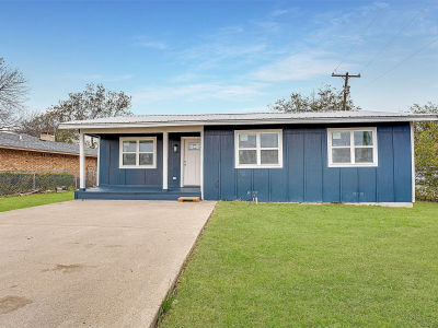 308 Avenue E Ennis, TX 75119