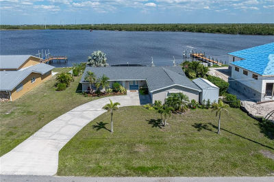 2308 Harbour Dr Punta Gorda, FL 33983