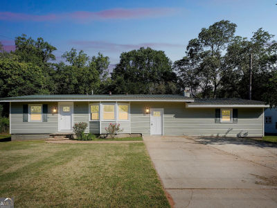 309 Lagrange St Grantville, GA 30220