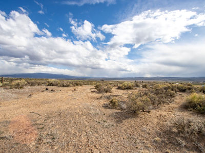 1400 E Highline Rd Loa, UT 84747