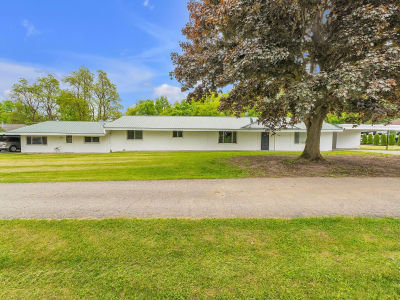 7038 Whitmore Lake Rd Whitmore Lake, MI 48189