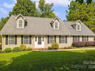 5763 S Highway 97 Rd Hickory Grove, SC 29717