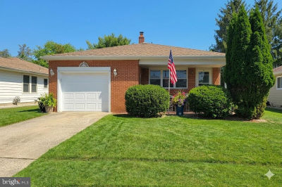 7 Pavilion St Toms River, NJ 08757