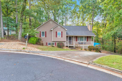 307 Queensbury Walk, Acworth, GA, USA