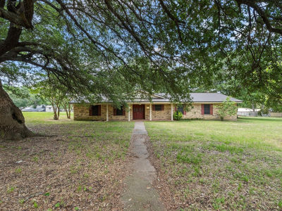 1015 Monte Carlo Dr Grand Saline, TX 75140