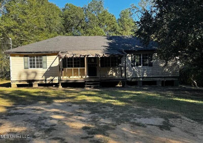 122 Hull Dr Magee, MS 39111