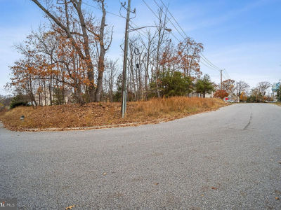 13313 Washington Dr Fort Washington, MD 20744