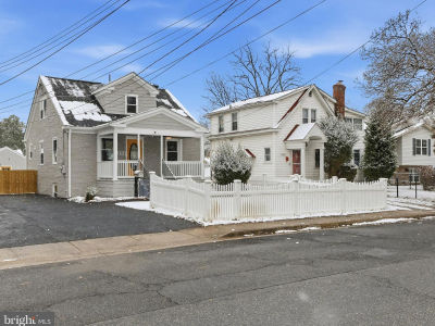 3710 42nd Ave Brentwood, MD 20722