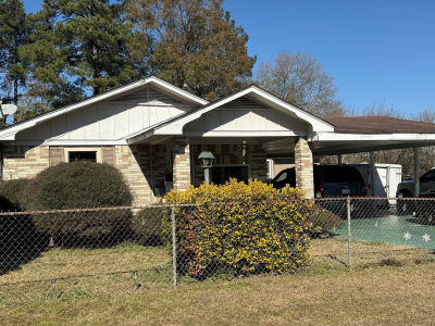 507 E North St Deridder, LA 70634