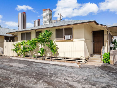 726 Menehune Ln Honolulu, HI 96826