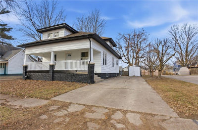 113 S 25th St Mattoon, IL 61938