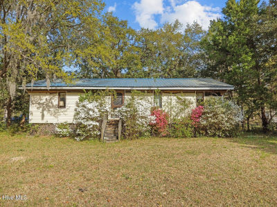 440 Village Dr Beaufort, NC 28516