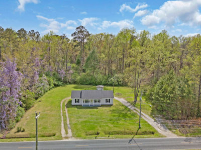 140 Chinchilla Dr Bayboro, NC 28515