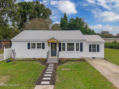 313 1st Ave Vanceboro, NC 28586