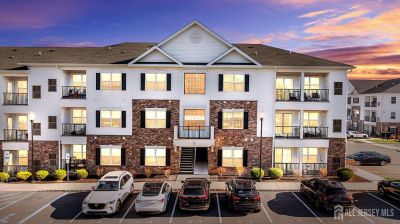 718 Stiller Ln Monroe Township, NJ 08831