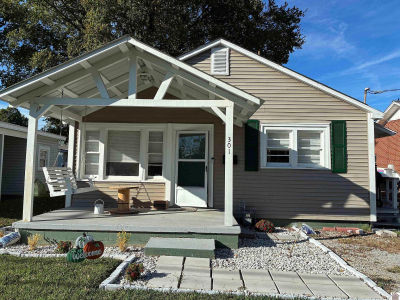 301 E 13th St Benton, KY 42025