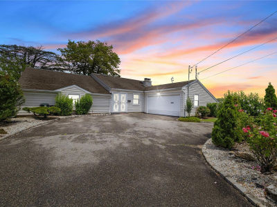 163 Mott St Oceanside, NY 11572