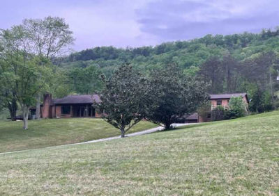 622 Old Lake City Highway, Rocky Top, TN, USA