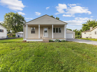 4749 W Smith Valley Rd Greenwood, IN 46142