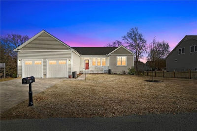 12 Sebago Trl Narragansett, RI 02882