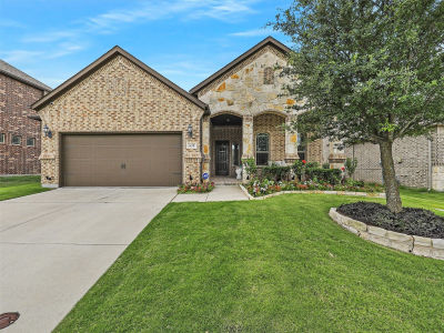 630 Brook Dr Anna, TX 75409