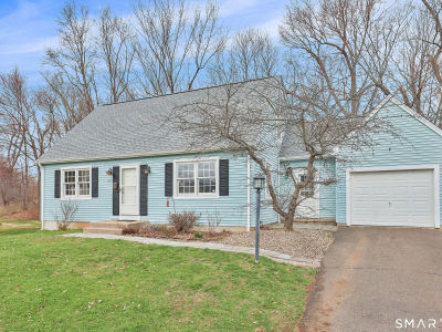 107 Harmund Pl Wethersfield, CT 06109