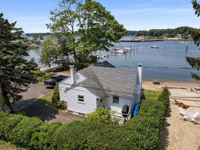 15 River Rd Branford, CT 06405