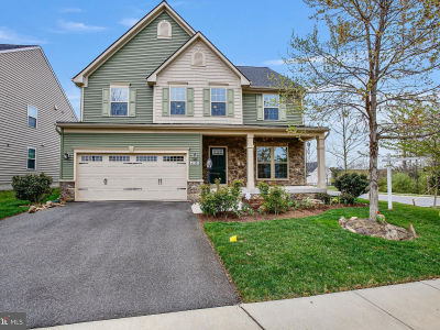 41597 Hoffman Dr Aldie, VA 20105